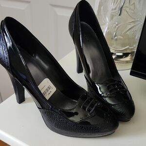 FIONI Clothing Black Heels Sleek Design